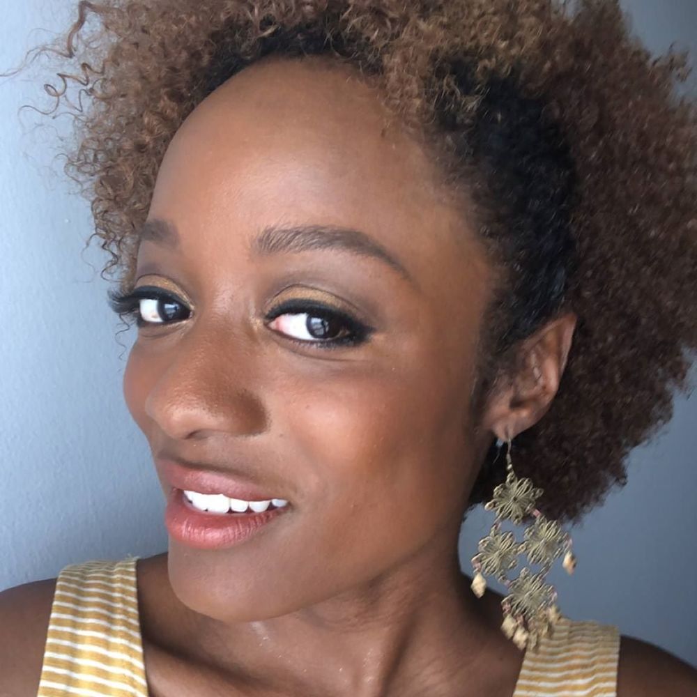 Meet your Posher, Alexis